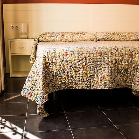 Hostal San Vicente II Seville Luaran gambar