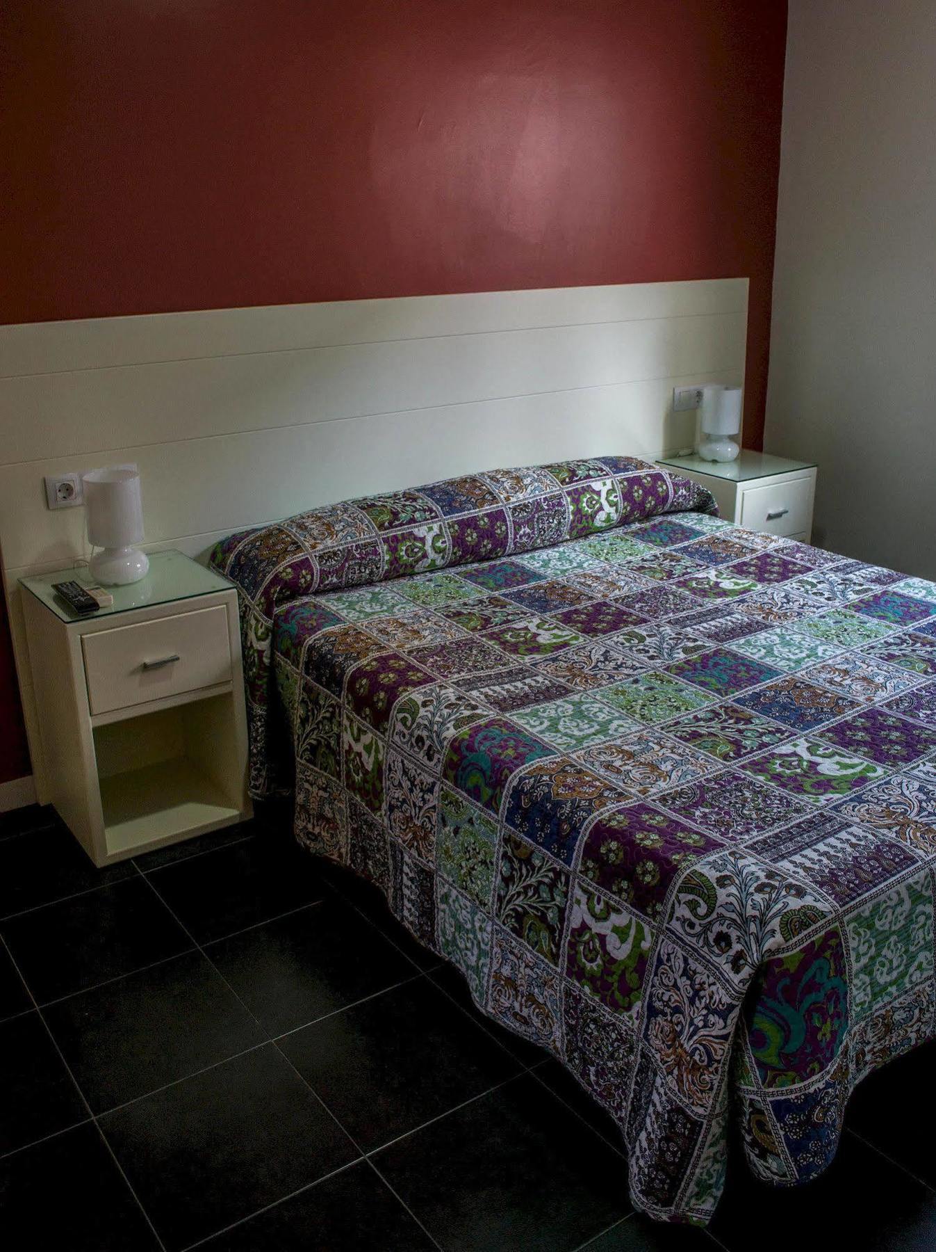Hostal San Vicente II Seville Luaran gambar