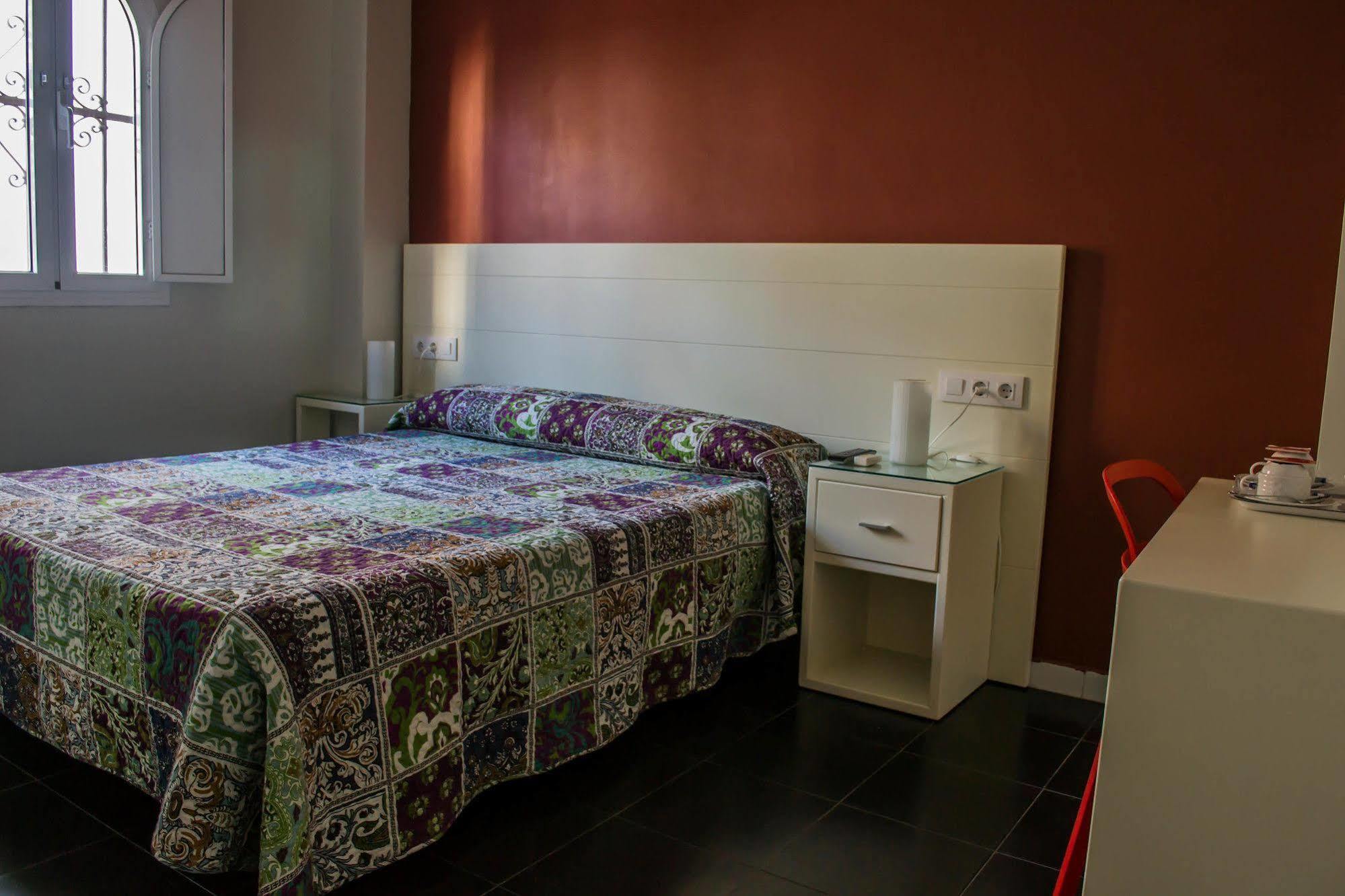 Hostal San Vicente II Seville Luaran gambar